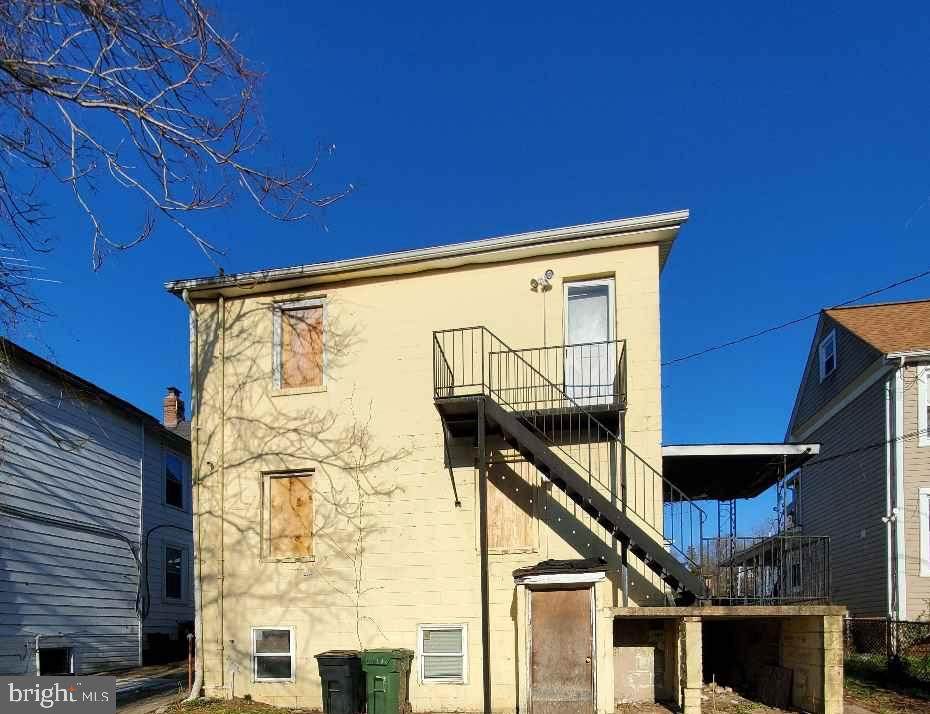 5011 Harford Road - Photo 1