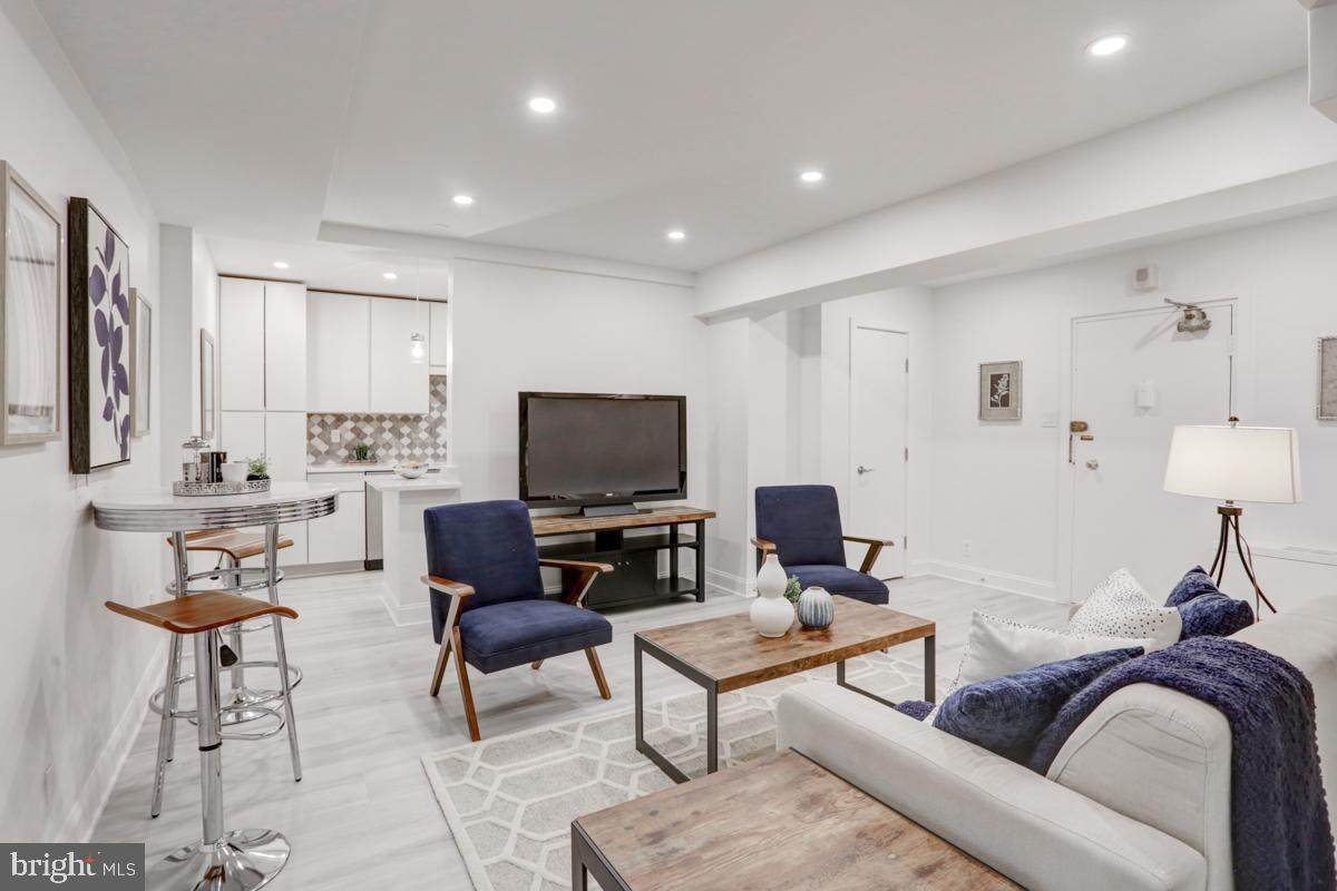 4201 Cathedral Avenue - Photo 1