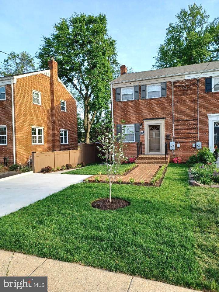 4318 Vermont Avenue - Photo 1