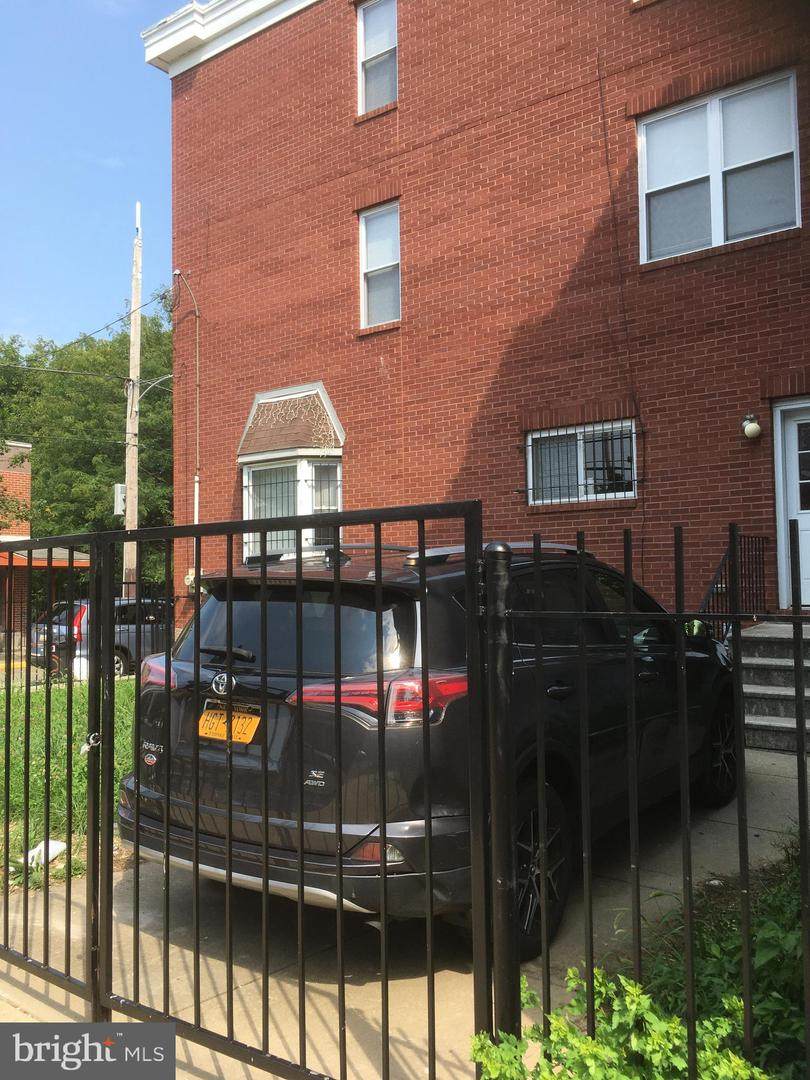 1507 Bouvier Street - Photo 1