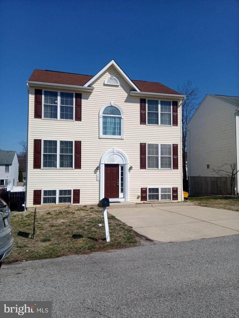 142 Pineview Avenue - Photo 1