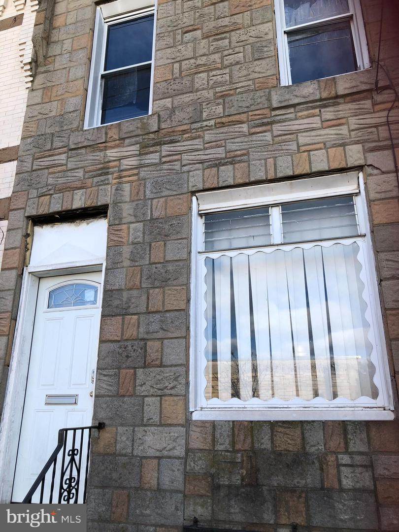 2542 York Street - Photo 1