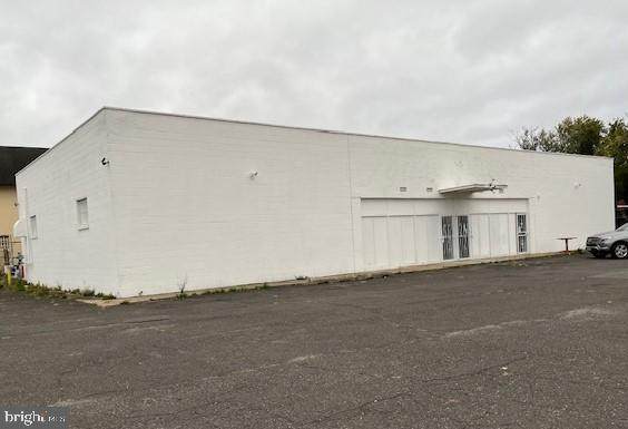 726 Calhoun Street - Photo 1