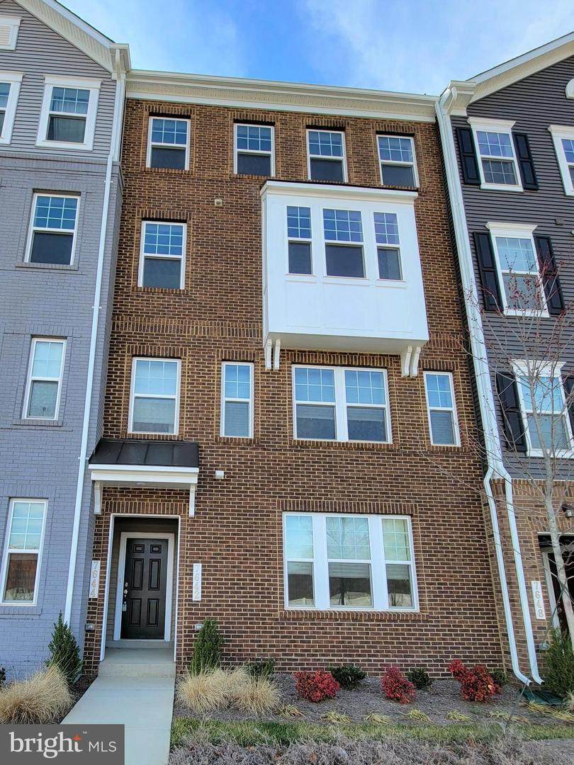 7644 Buzz Aldrin Lane - Photo 1