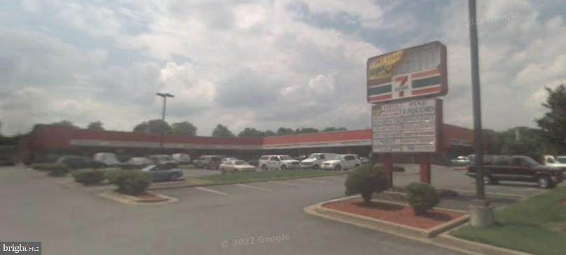 9203 Oxon Hill Road - Photo 1