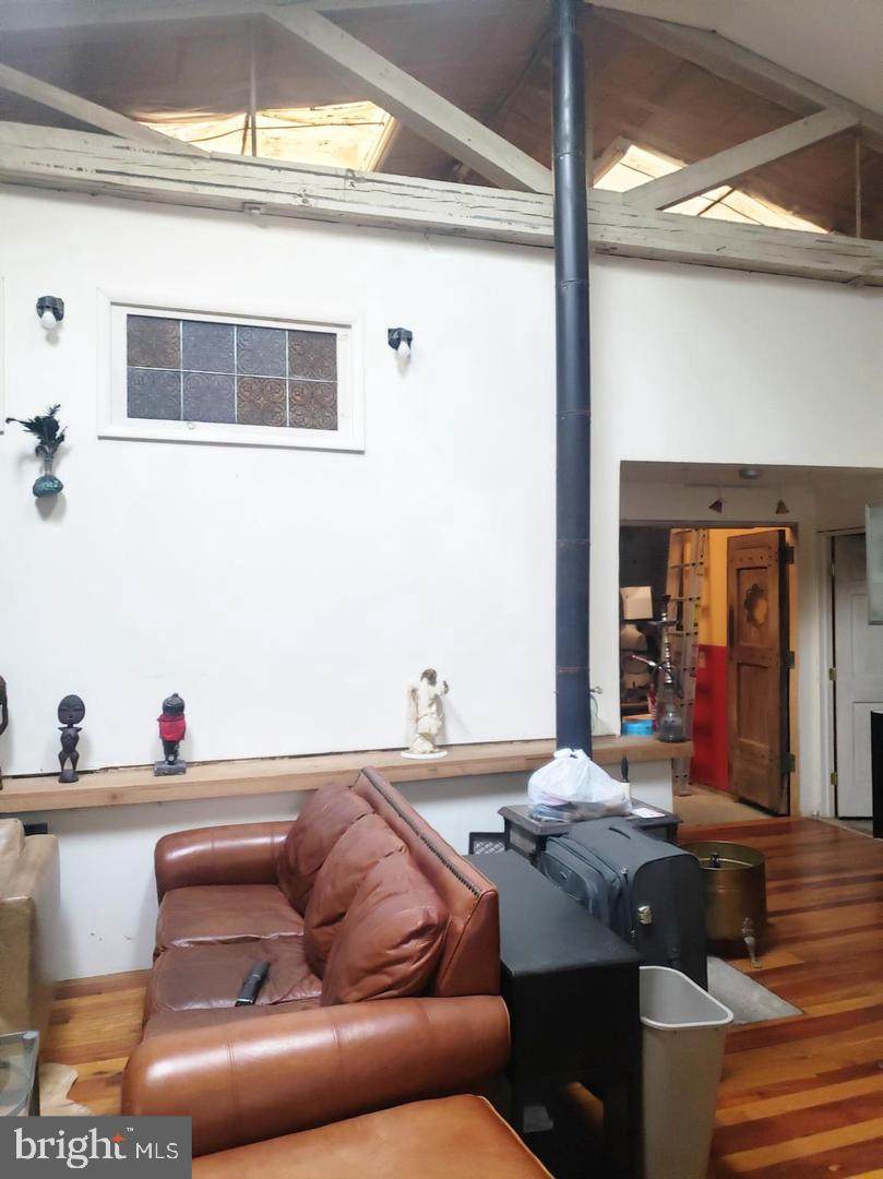 2819-21 Mascher Street - Photo 1