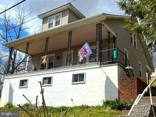 221 Dale Street - Photo 1