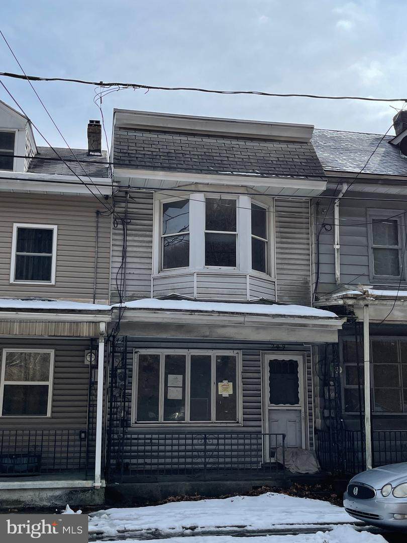 209 Mahanoy Avenue - Photo 1