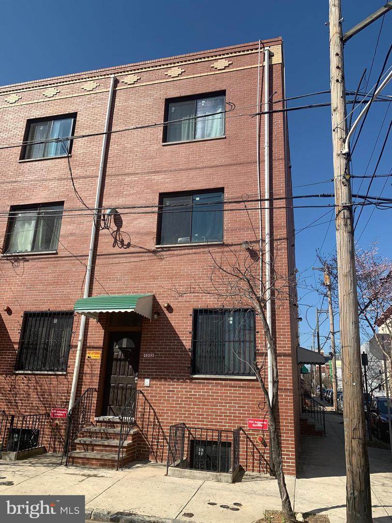 1232 Carlisle Street - Photo 1