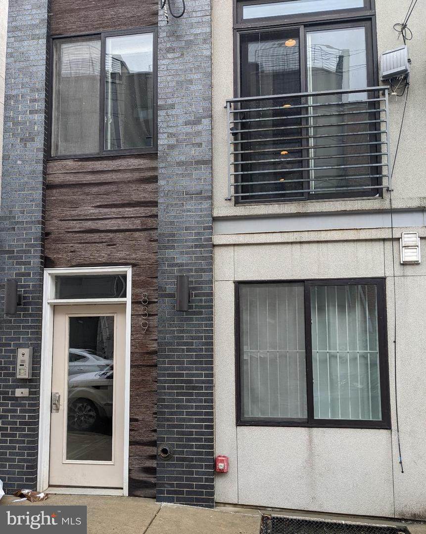 839 16TH Street - Photo 1