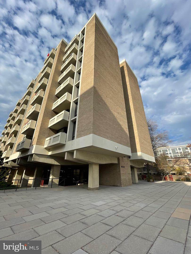 490 M Street - Photo 1