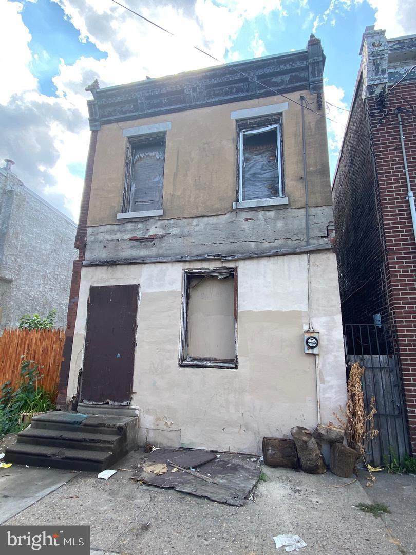 2920 E Street - Photo 1