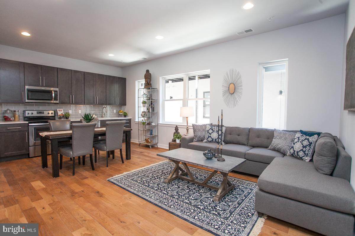 6090 Drexel Road - Photo 1