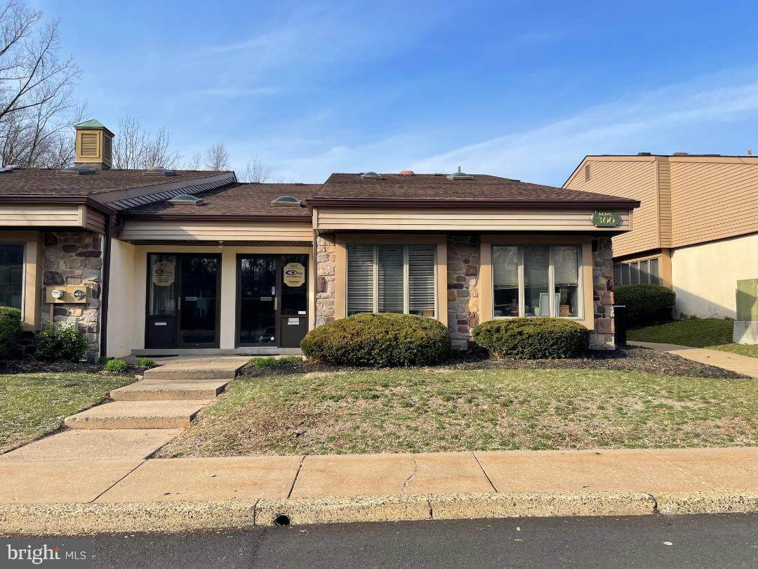 301 Lakeside Park - Photo 1