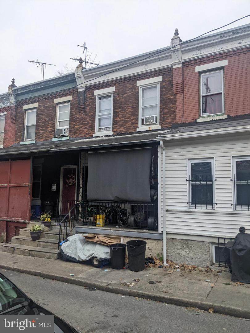 6410 Glenmore Avenue - Photo 1