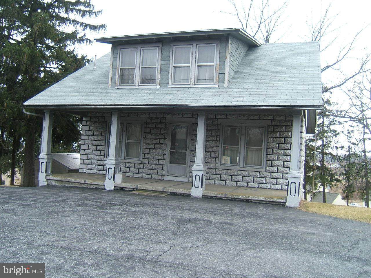 8375 Paxton St - Photo 1