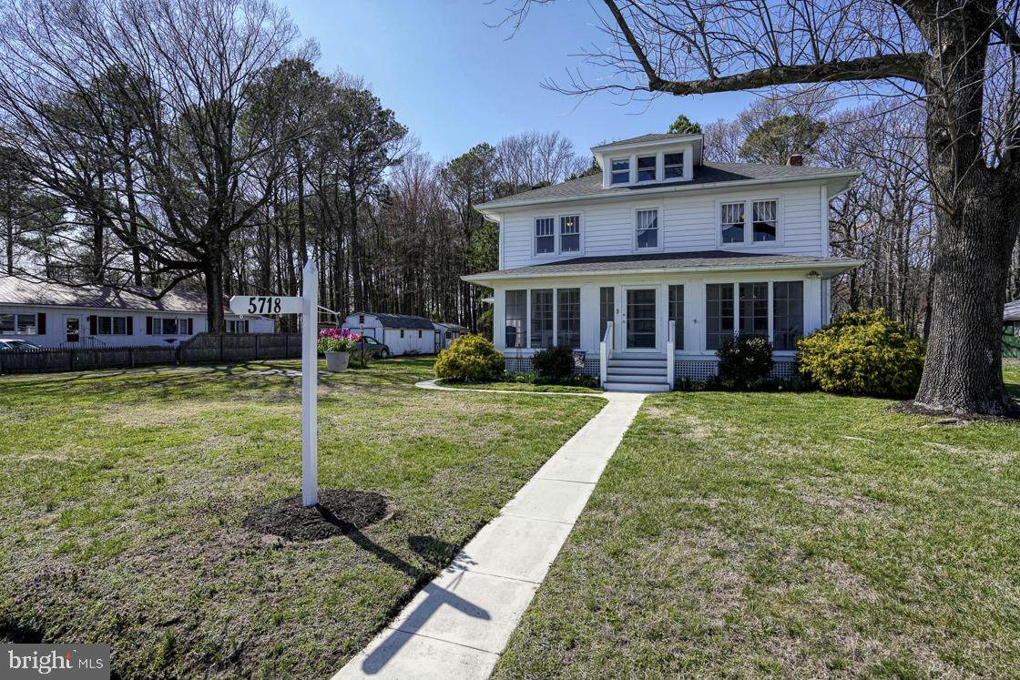 5718 Black Walnut Point Road - Photo 1
