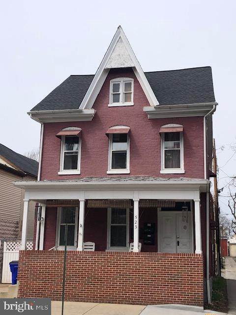 523 Locust Street - Photo 1