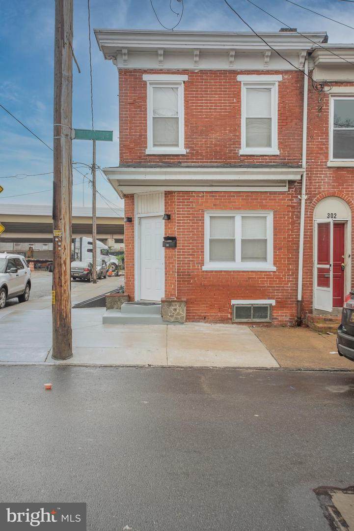 300 Jackson Street - Photo 1