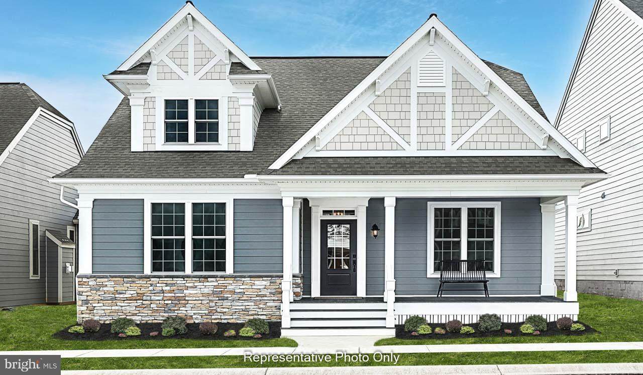 305 Home Towne Boulevard - Photo 1
