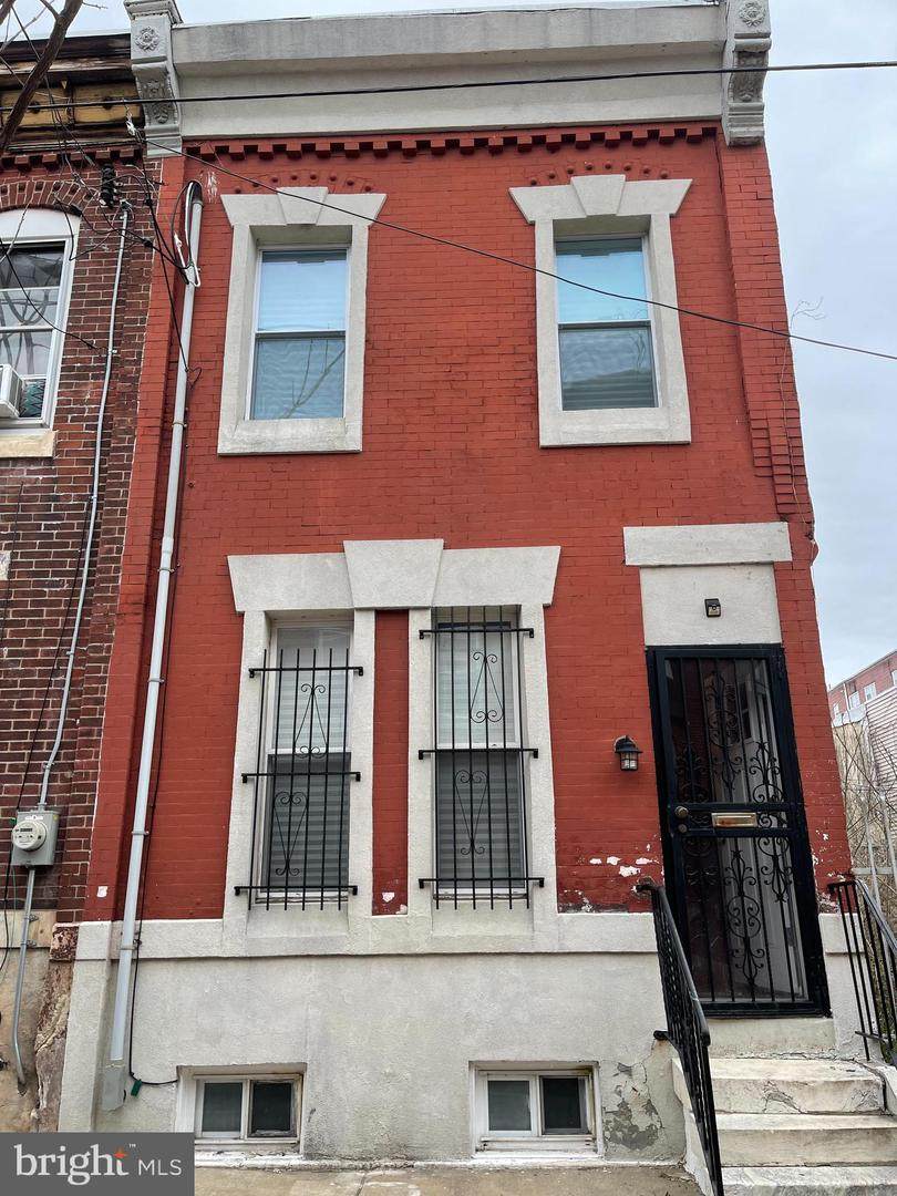 529 Sigel Street - Photo 1
