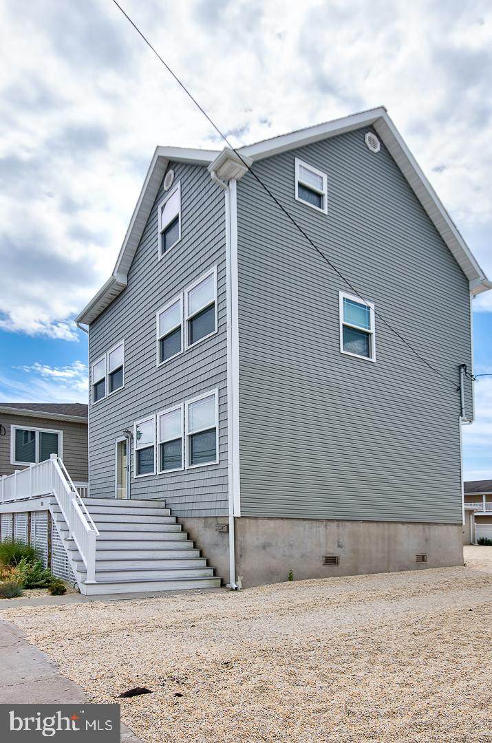 101 4TH Avenue - Photo 1