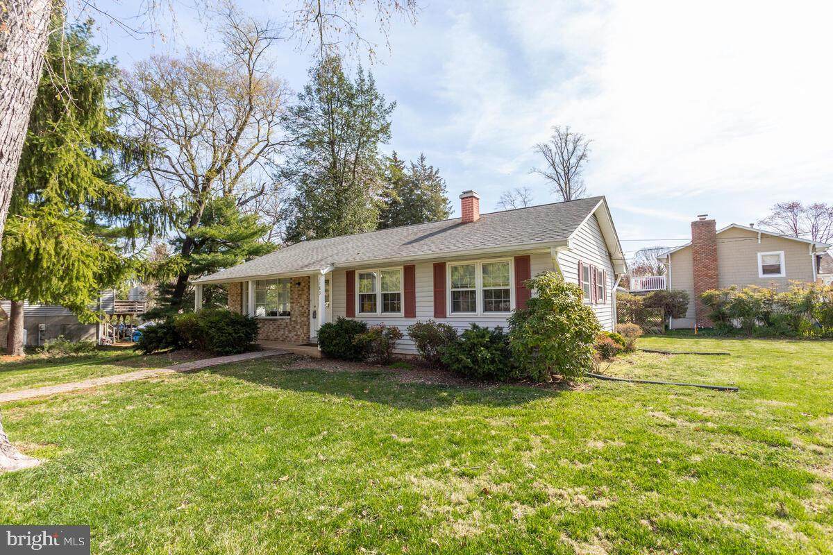 1183 Latrobe Drive - Photo 1