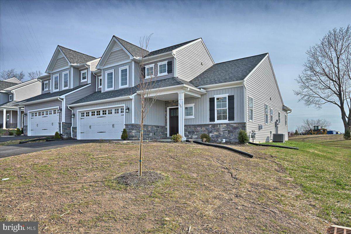 735 Radio Road - Photo 1