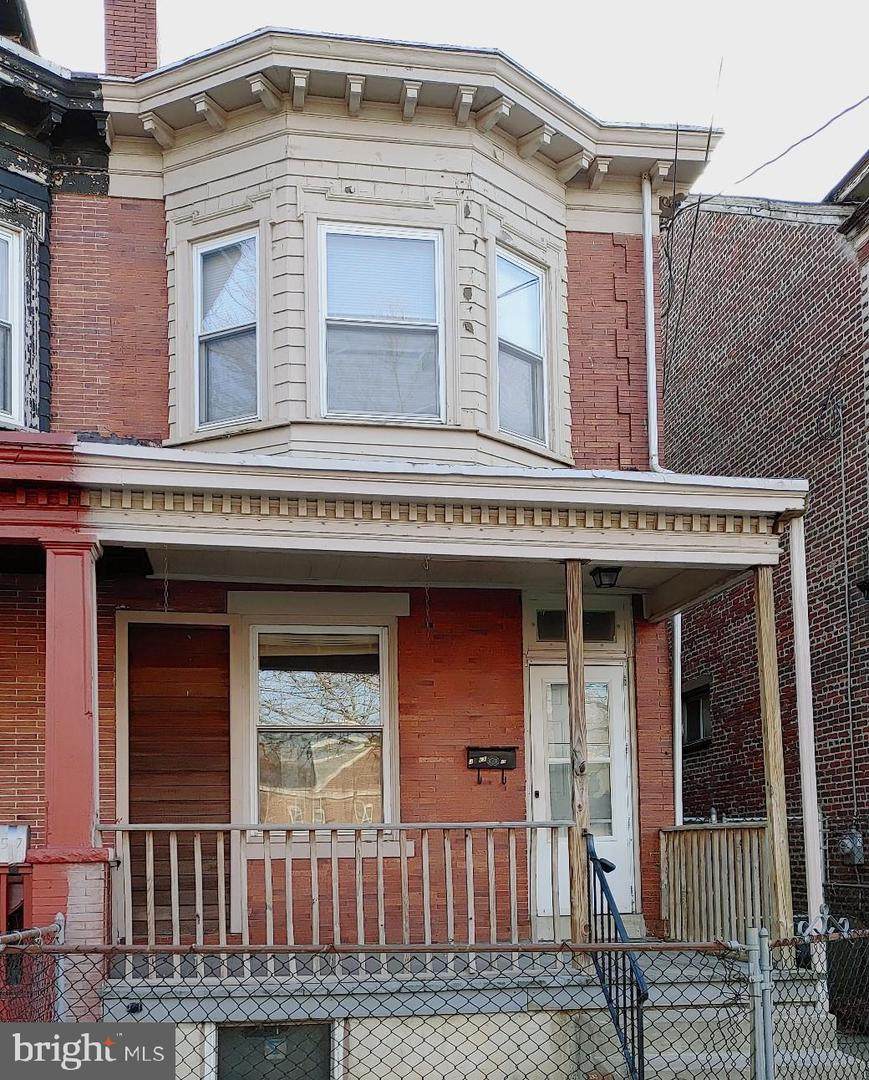 759 Stuyvesant Avenue - Photo 1