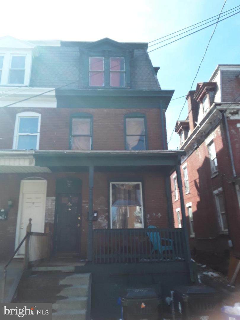 1632 Park Street - Photo 1