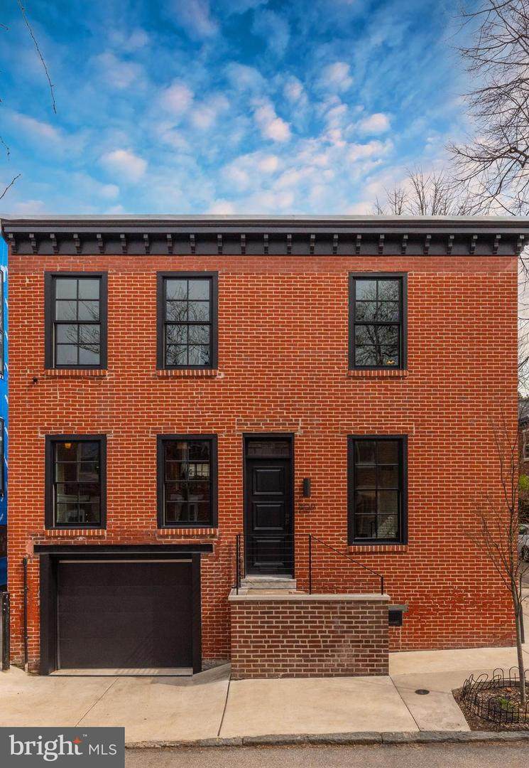 409 26TH Street - Photo 1