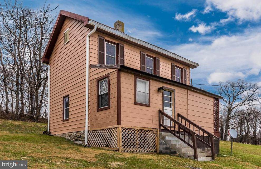 1402 Woodenbridge Ln - Photo 1