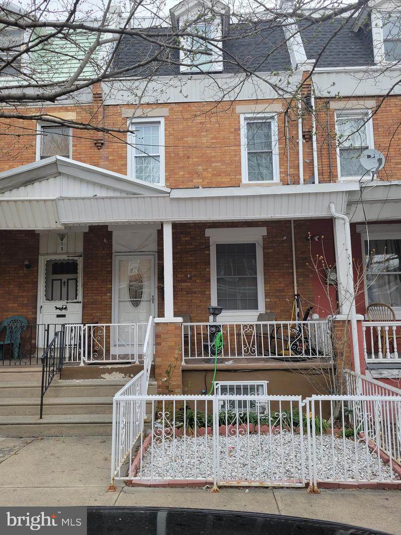 1681 Dyer - Photo 1
