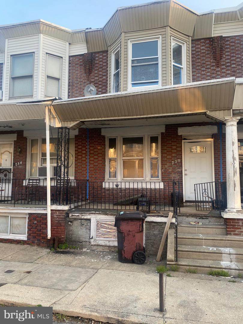 727 Annsbury Street - Photo 1