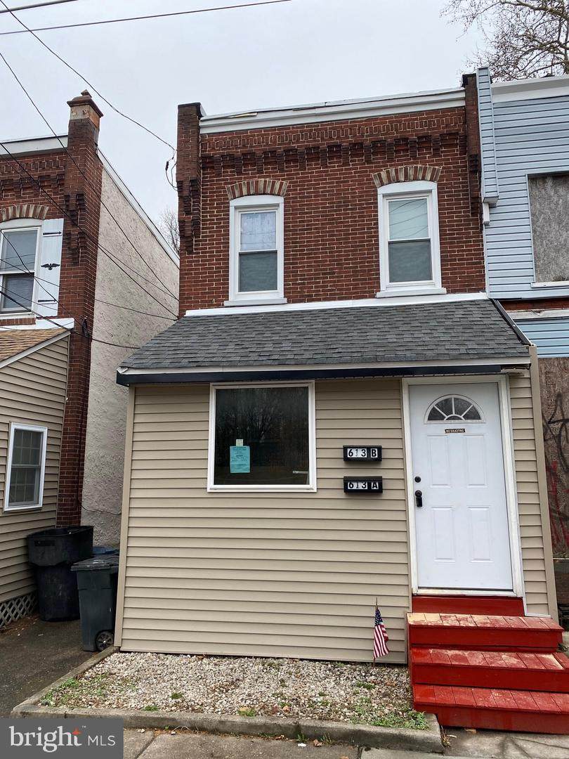 613 12TH Street - Photo 1