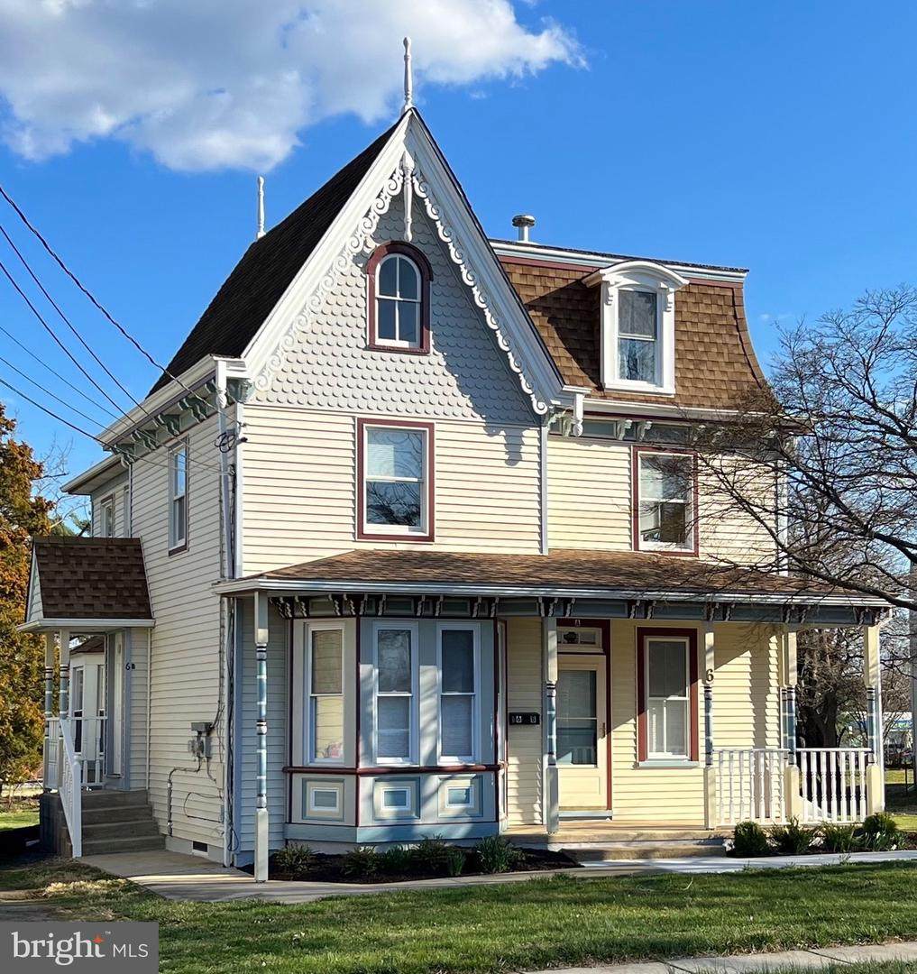 6 Taunton Avenue - Photo 1