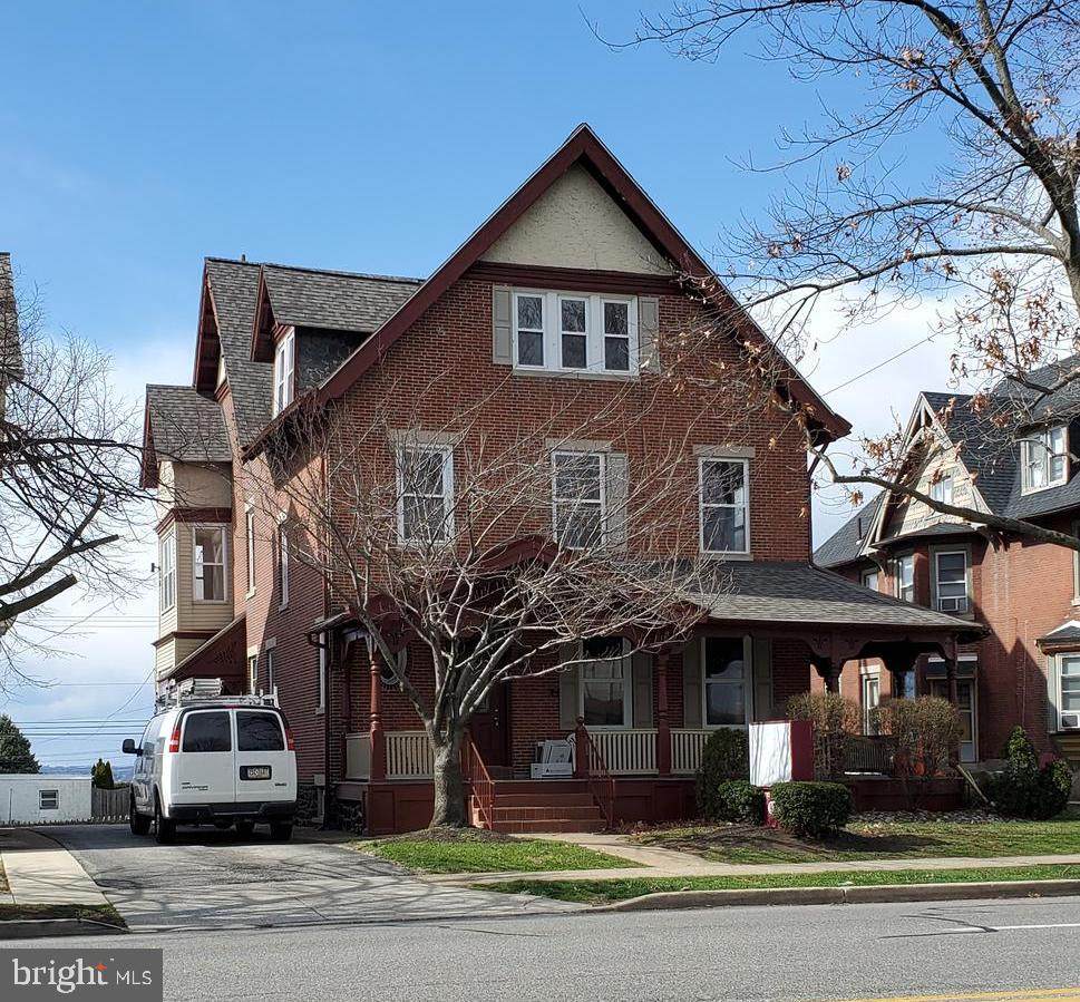 922 Fayette Street - Photo 1