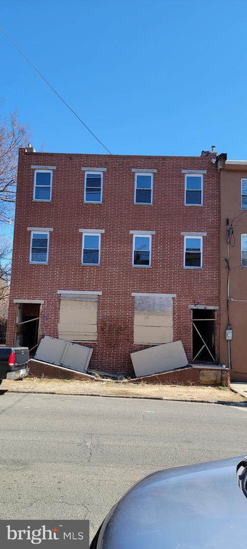 2207 5TH Street - Photo 1