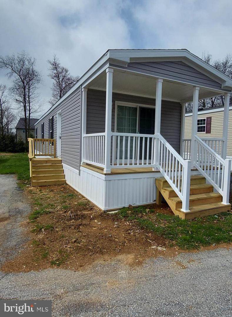 18 Rosewood Drive - Photo 1