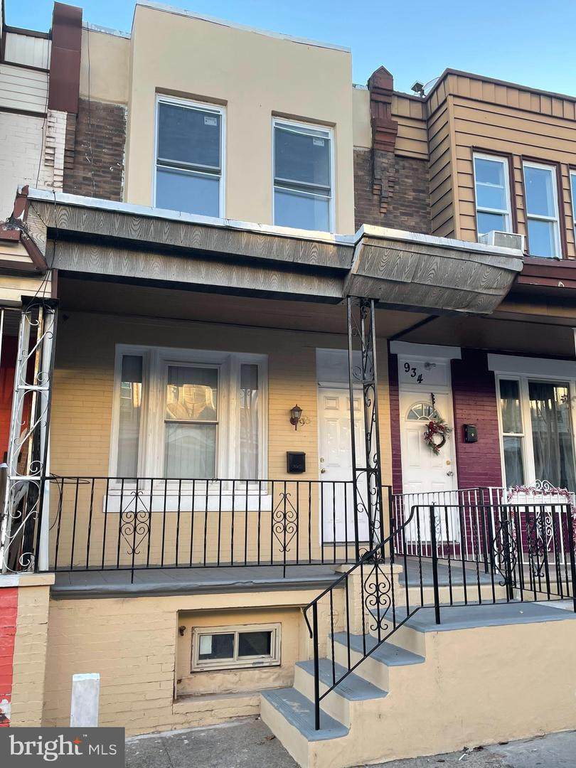 936 Schiller Street - Photo 1