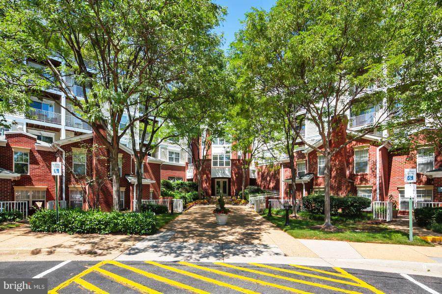 1625 International Drive - Photo 1
