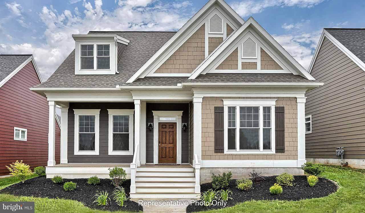 344 Home Towne Boulevard - Photo 1