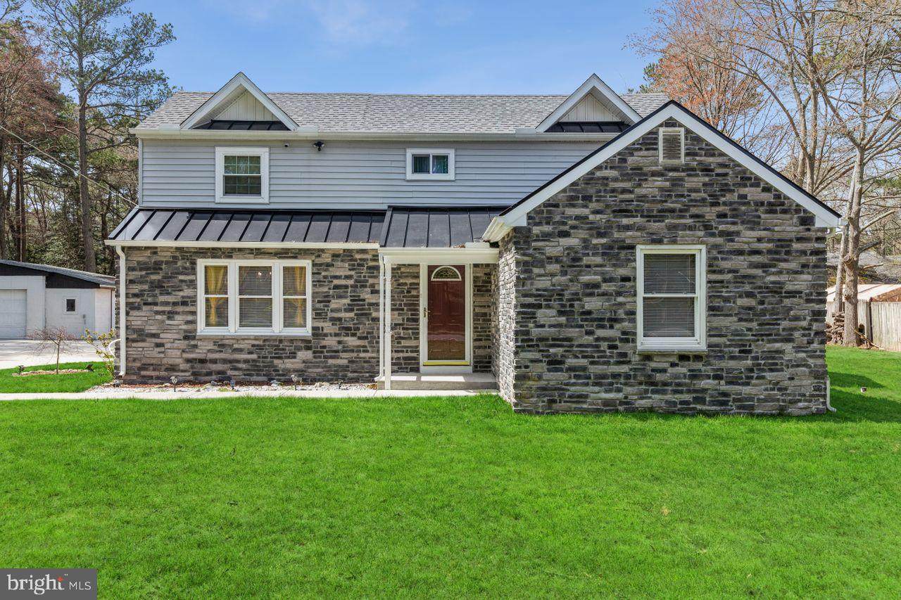 606 Main Street - Photo 1