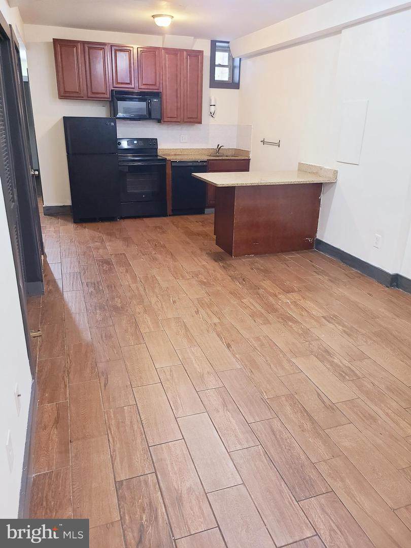 1732 Fontain Street - Photo 1