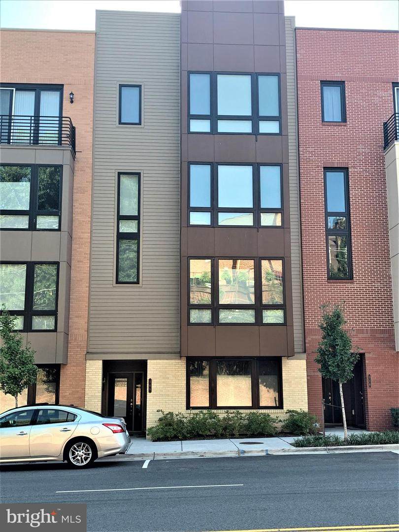 108 Pickett Street - Photo 1