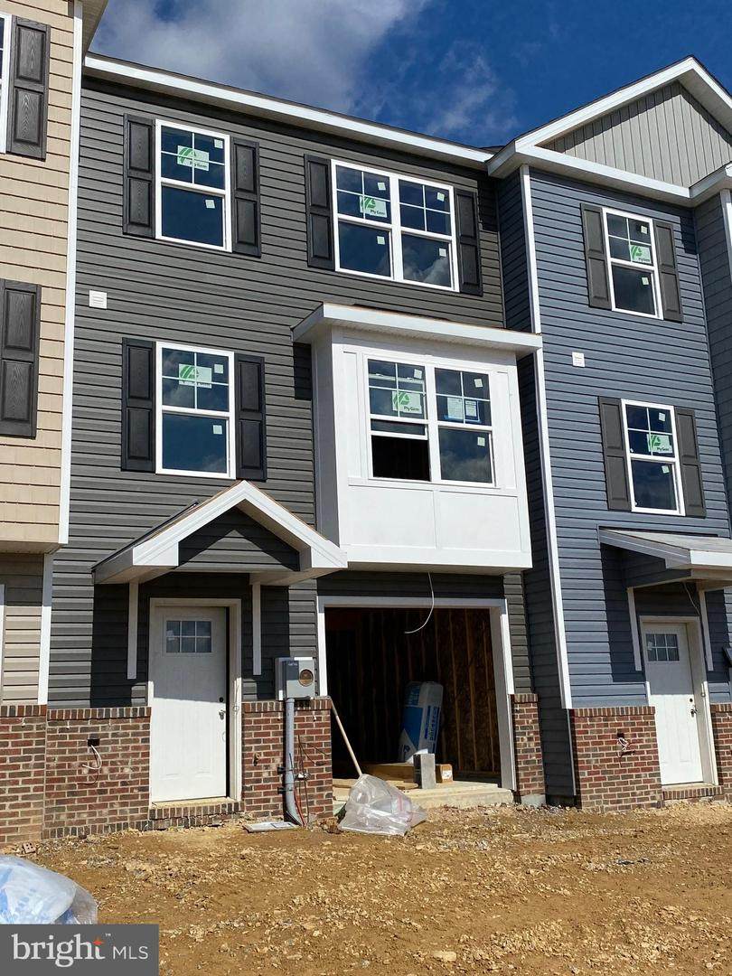 89 Moses Drive - Photo 1