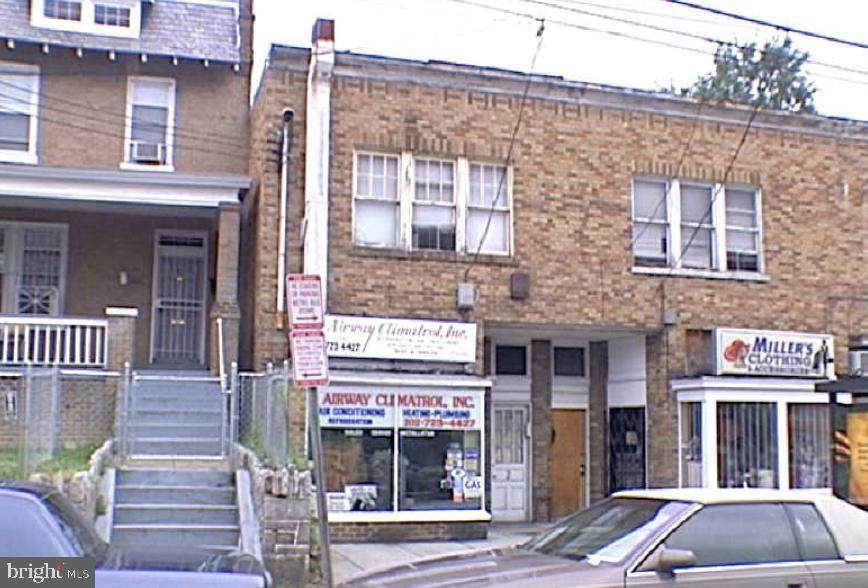 505 Kennedy Street - Photo 1
