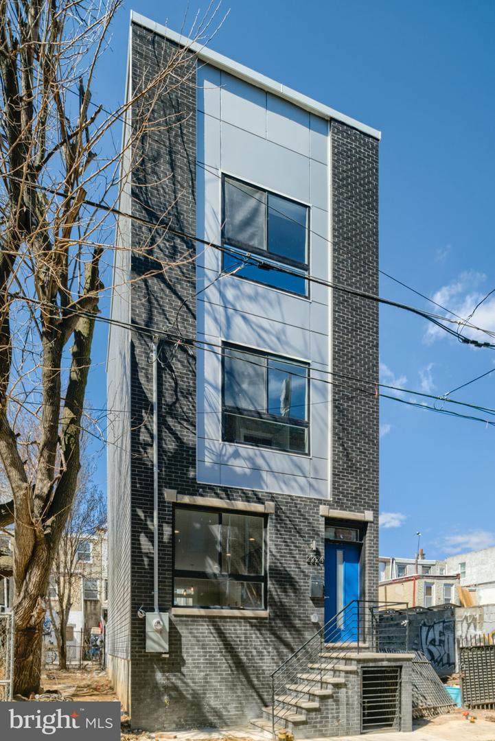 2224 Hope Street - Photo 1