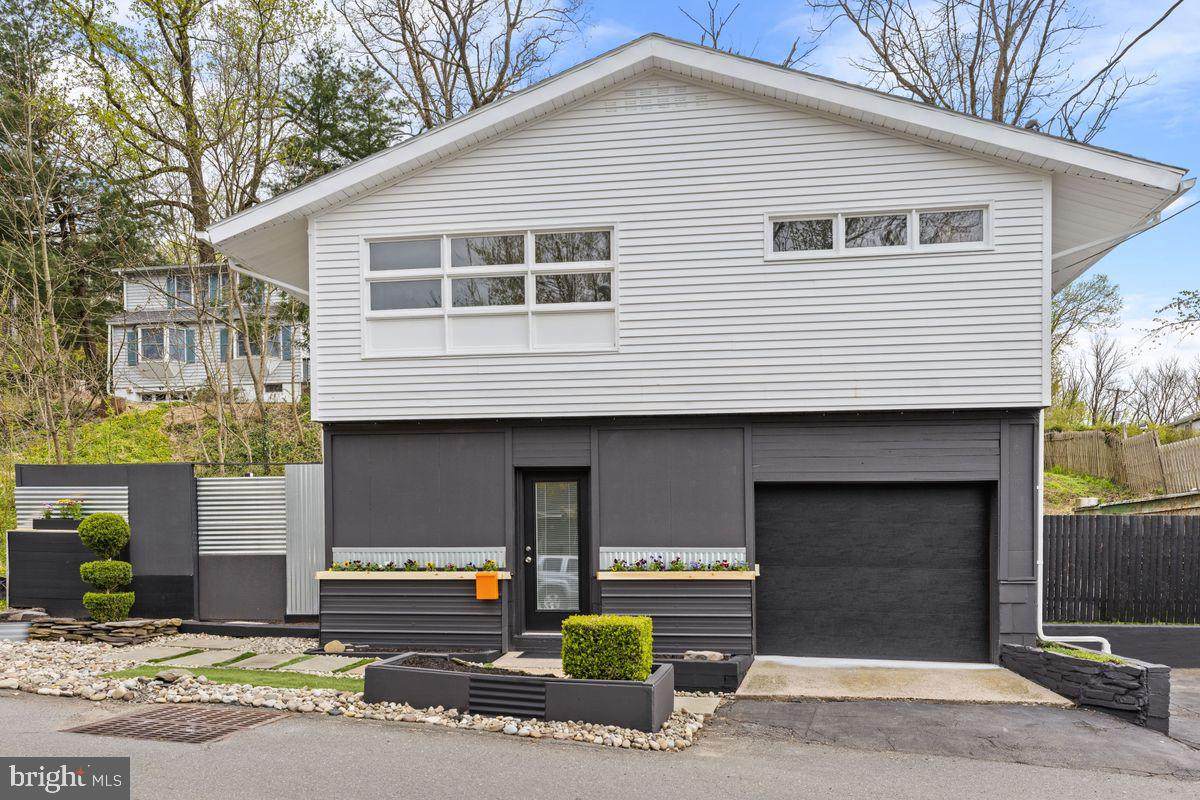 93 Swan Street - Photo 1