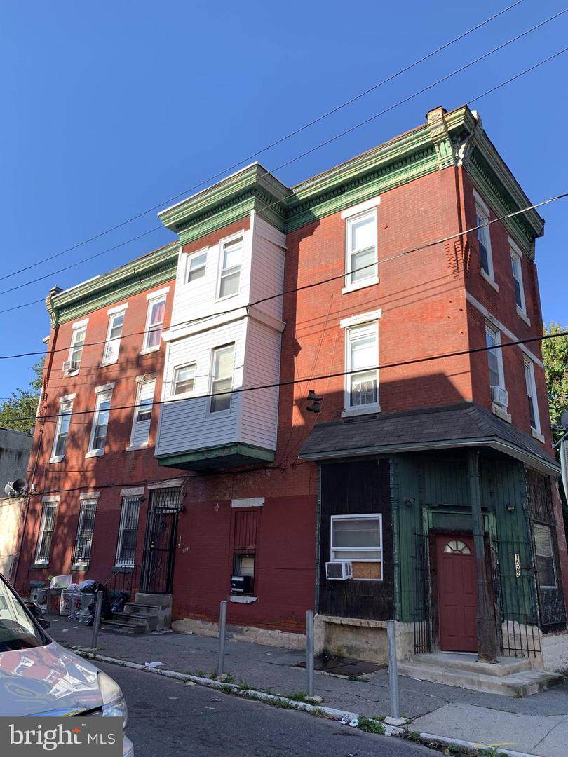1522 Ontario Street - Photo 1